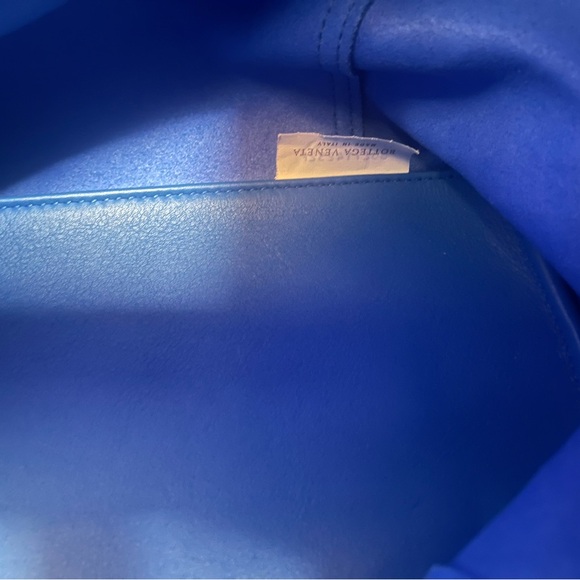 Authentic Bottega Veneta Intrecciato-Mirage Large Tote EUC - Picture 3 of 16